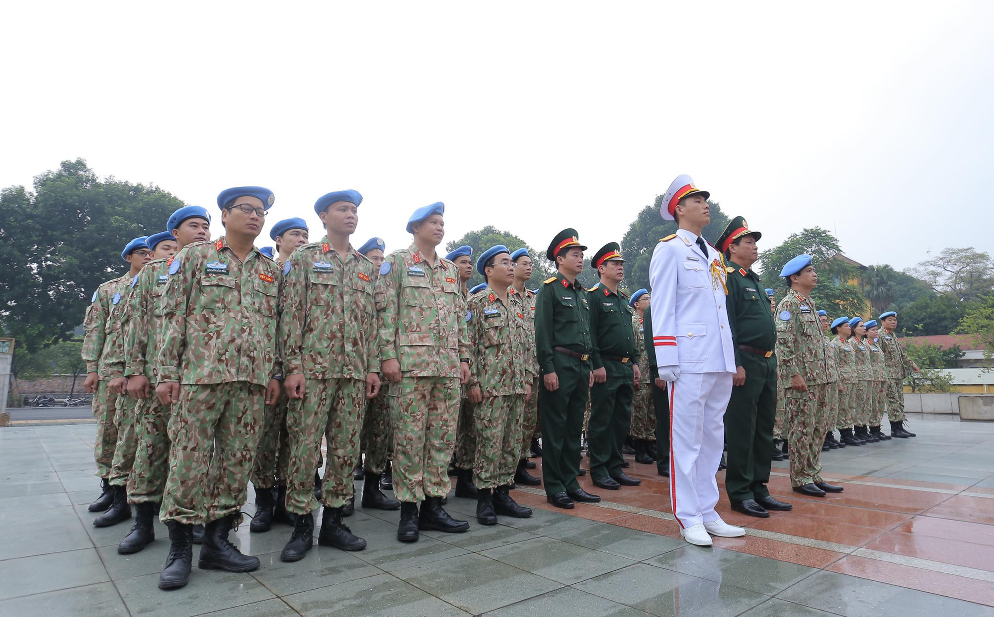 Báo công dâng Bác của Bệnh viện dã chiến trước khi lên đường gìn giữ hòa bình LHQ - Ảnh 4.