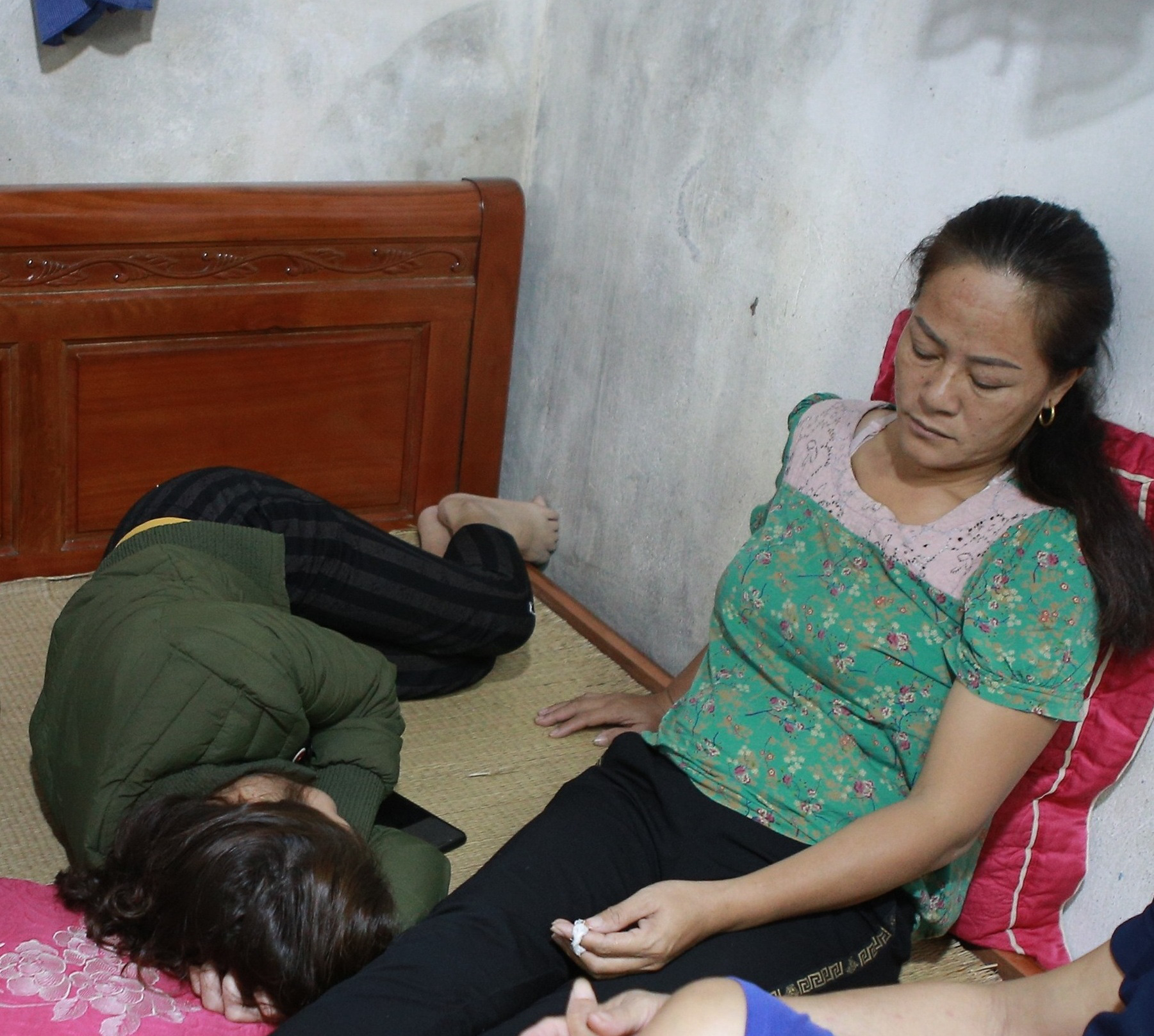 Vụ 39 người chết ở Anh: Gia đình mong sớm đưa thi thể người thân về