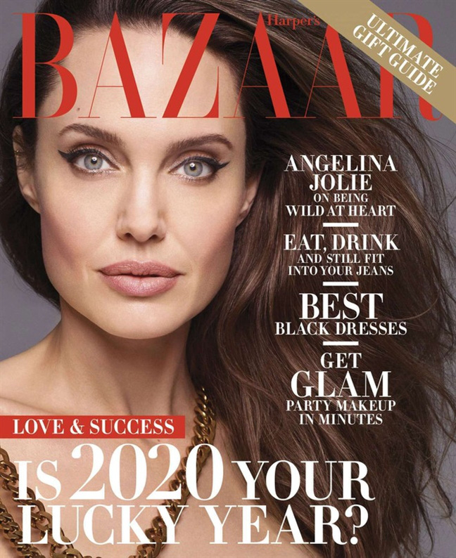 Angelina Jolie gây choáng với bộ ảnh nude ở tuổi 44 - Ảnh 6.