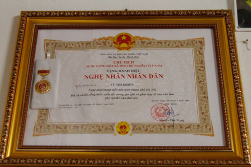 Duy&ecirc;n nợ với điệu h&ograve;, c&acirc;u h&aacute;t - Ảnh 2.