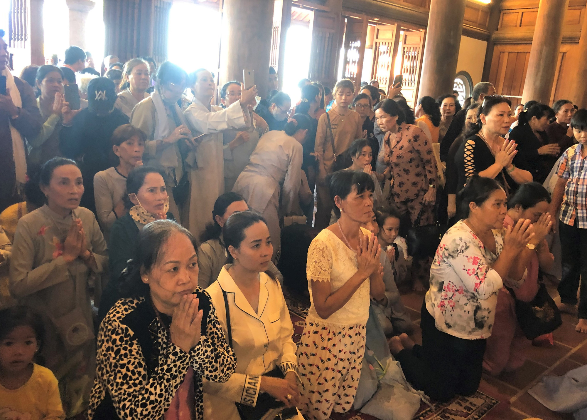 H&agrave;ng ng&agrave;n người đội nắng dự kh&aacute;nh th&agrave;nh Thiền viện Tr&uacute;c L&acirc;m Bạc Li&ecirc;u - Ảnh 10.