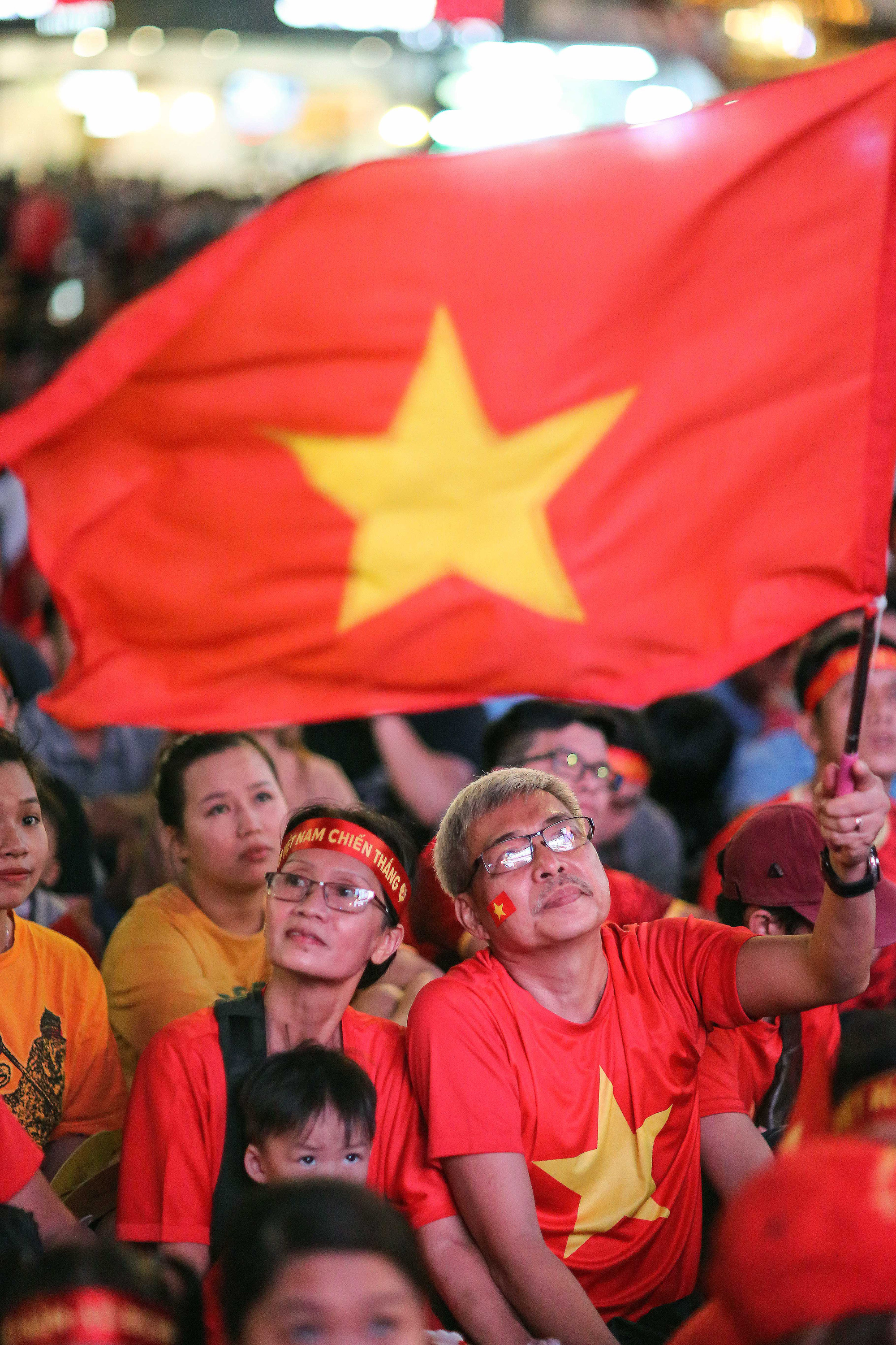 Giấc mơ V&Agrave;NG 60 năm th&agrave;nh hiện thực: Vỡ &ograve;a với U22 Việt Nam! - Ảnh 5.