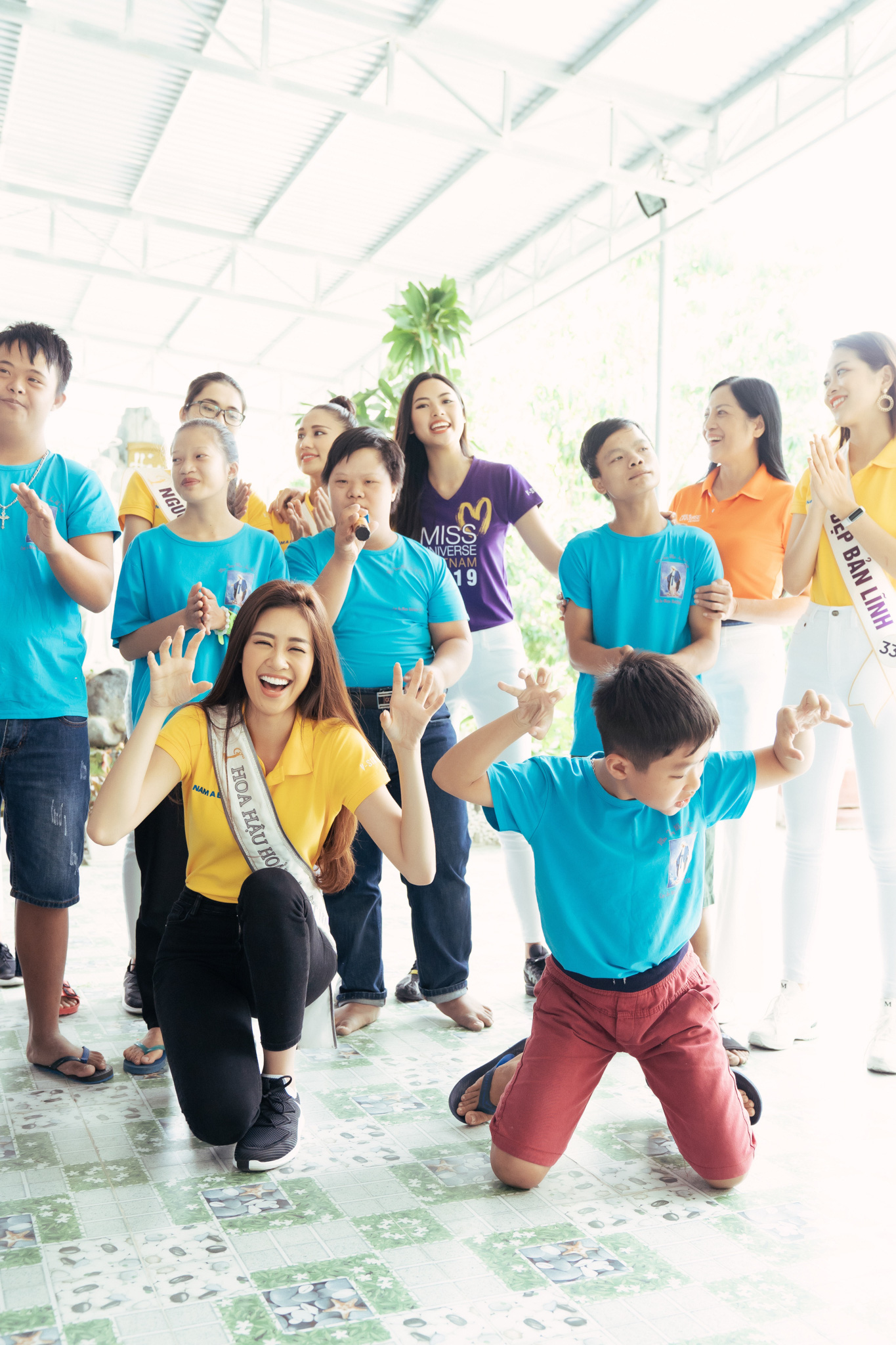 Hoa hậu Khánh Vân lần đầu xuất hiện sau đăng quang