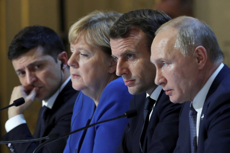 Lần đầu gặp mặt, ông Putin muốn tổng thống Ukraine sửa hiến pháp