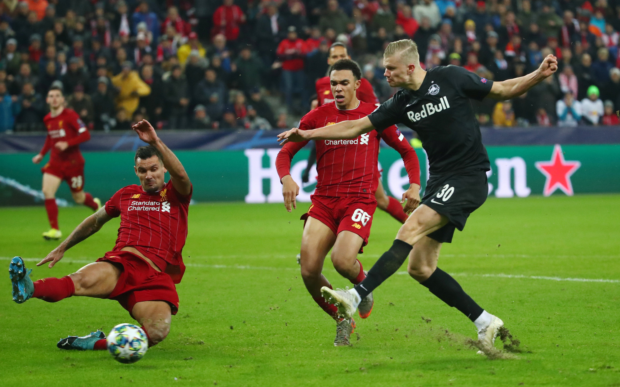 Salah lập siêu phẩm, Liverpool vượt khó ở Red Bull Arena - Ảnh 3.