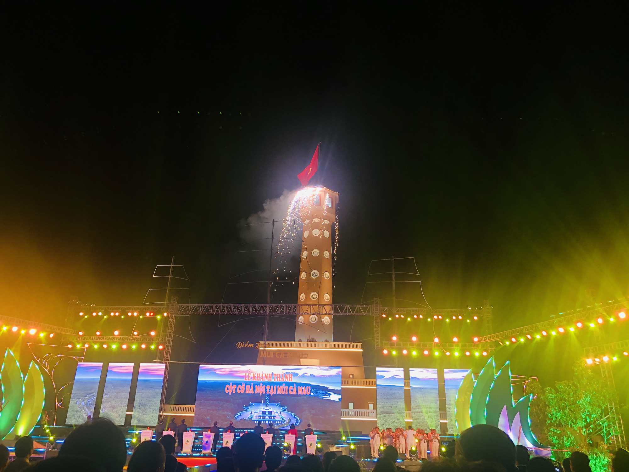 Thủ tướng: Nụ cười tỏa nắng của người d&acirc;n sẽ l&agrave; thương hiệu cho du lịch C&agrave; Mau - Ảnh 2.