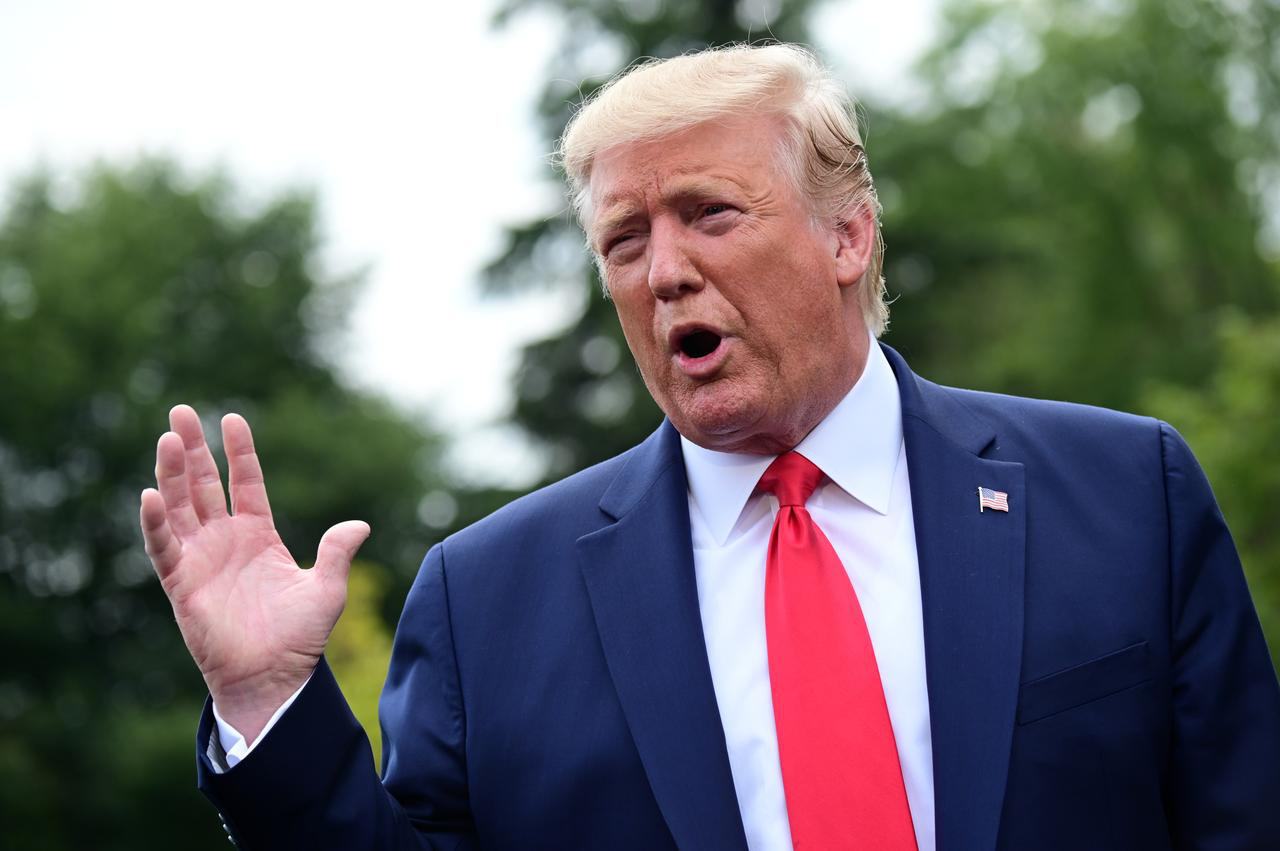 Hạ viện Mỹ c&ocirc;ng bố điều khoản luận tội Tổng thống Trump - Ảnh 2.