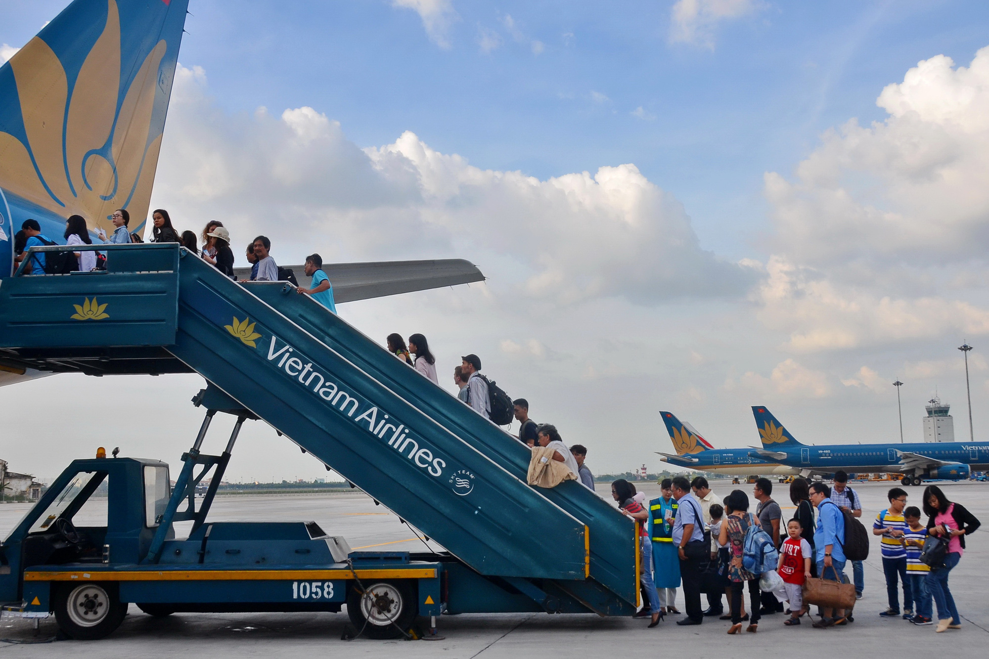 Bất ngờ vé máy bay Tết