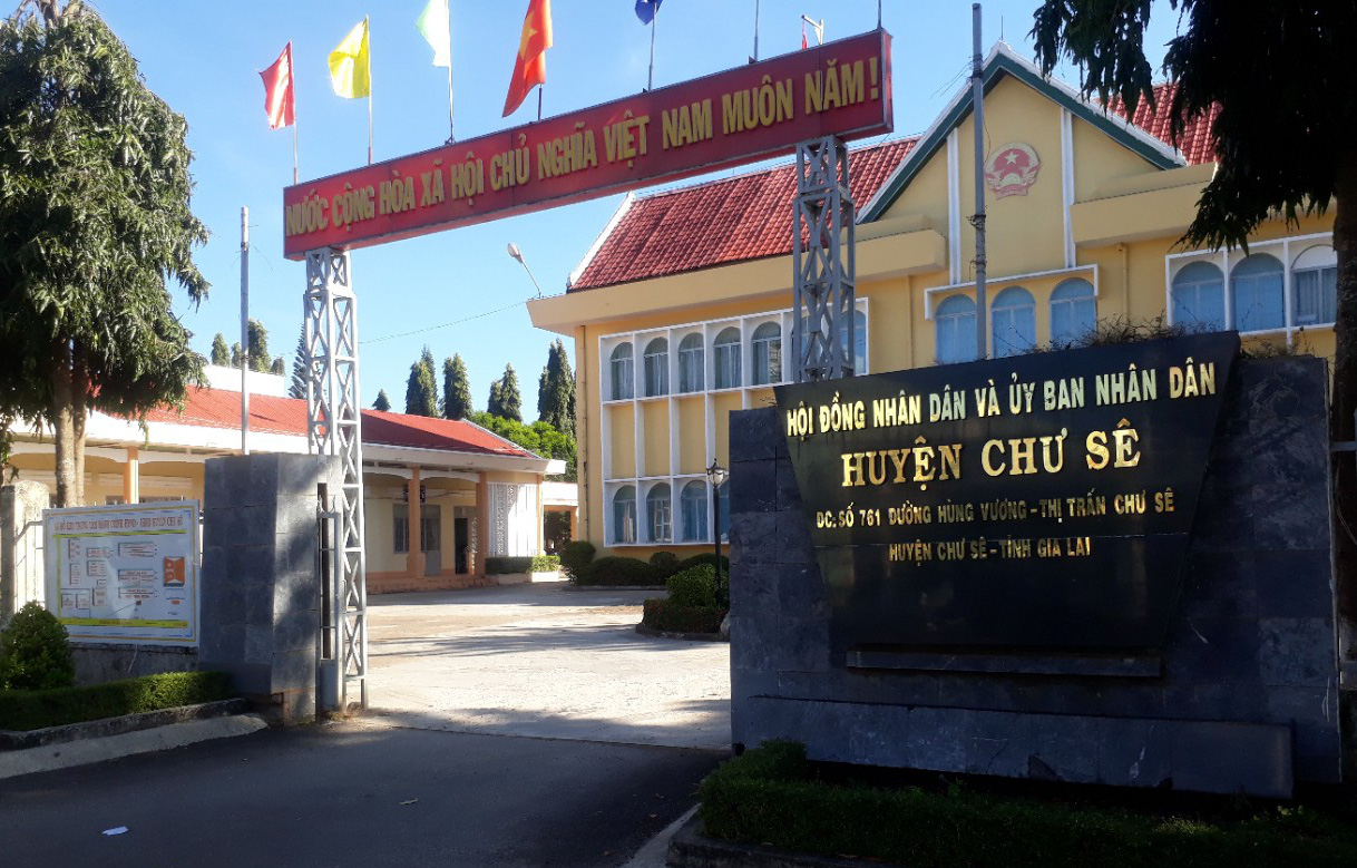 Chuyện lạ: Đề nghị cấp kinh phí phòng chống Covid-19 nhưng nội dung lại... mua heo quay