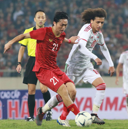 Bóng đá Việt Nam tiêu cực liên miên, SEA Games cũng bán độ: Hiệu ứng từ cơn giận của các ông bầu - Ảnh 1.