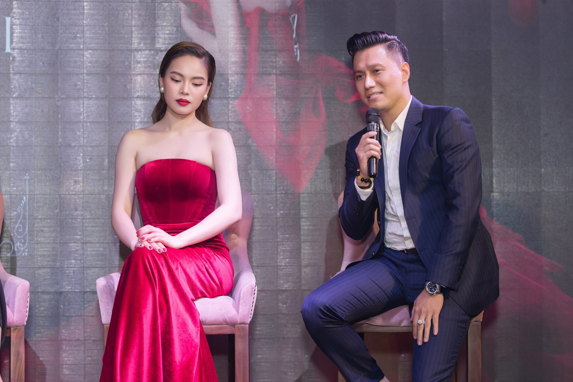 "Cuộc chiến" Vpop trong 1 ngày