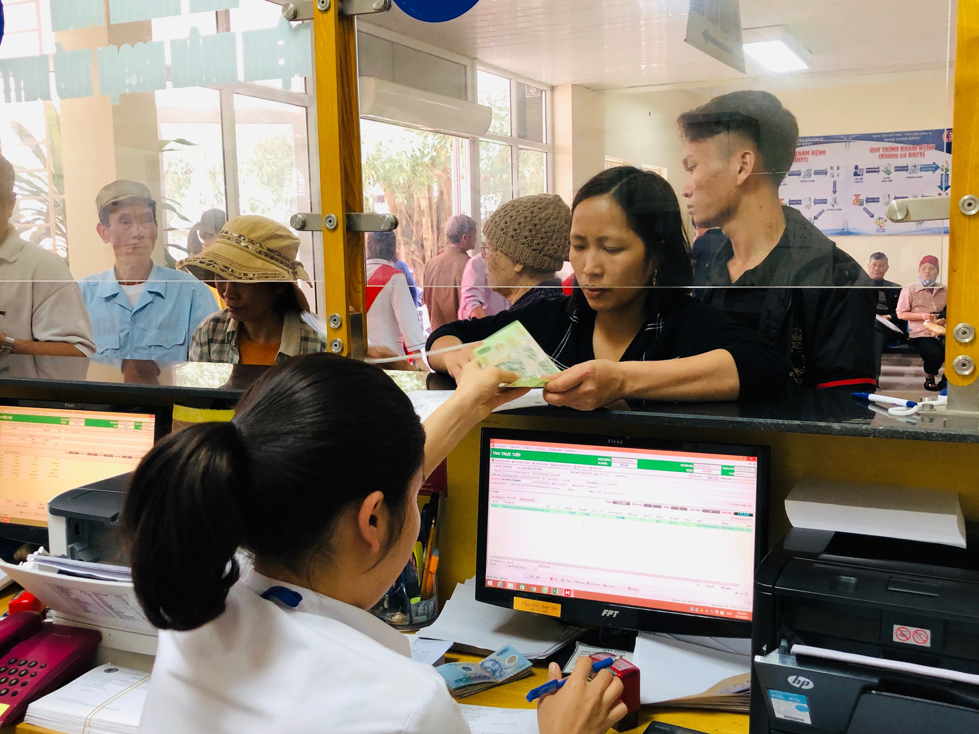Đề xuất đóng BHYT ở mức tối đa