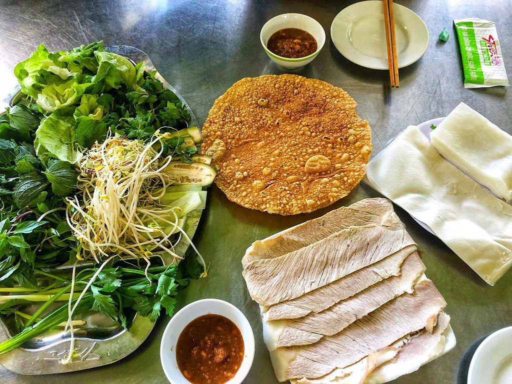 4 địa chỉ bánh tráng thịt heo ngon ở Đà Nẵng
