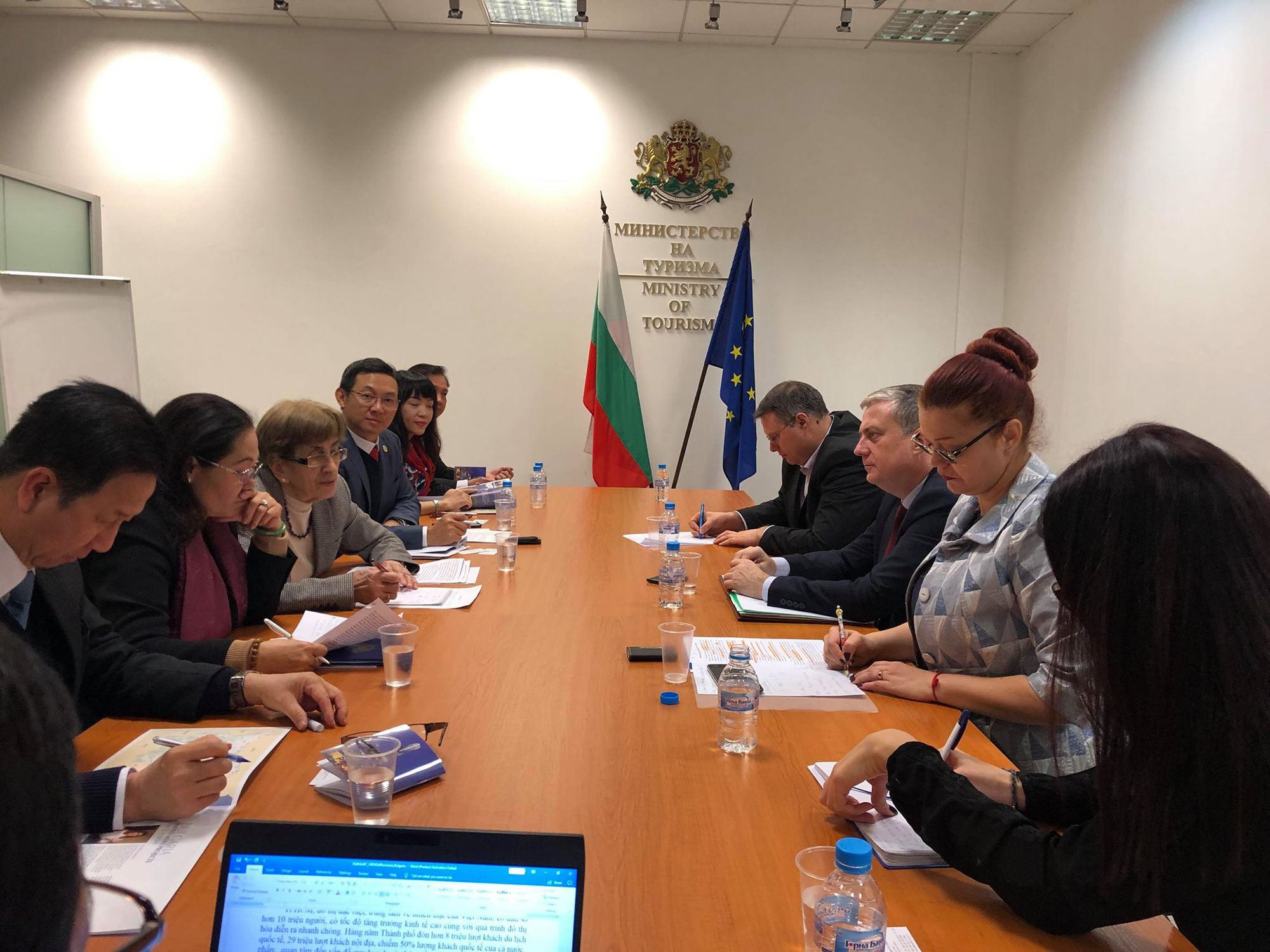 Đo&agrave;n đại biểu HĐND TP HCM thăm v&agrave; l&agrave;m việc tại Bulgaria  - Ảnh 2.
