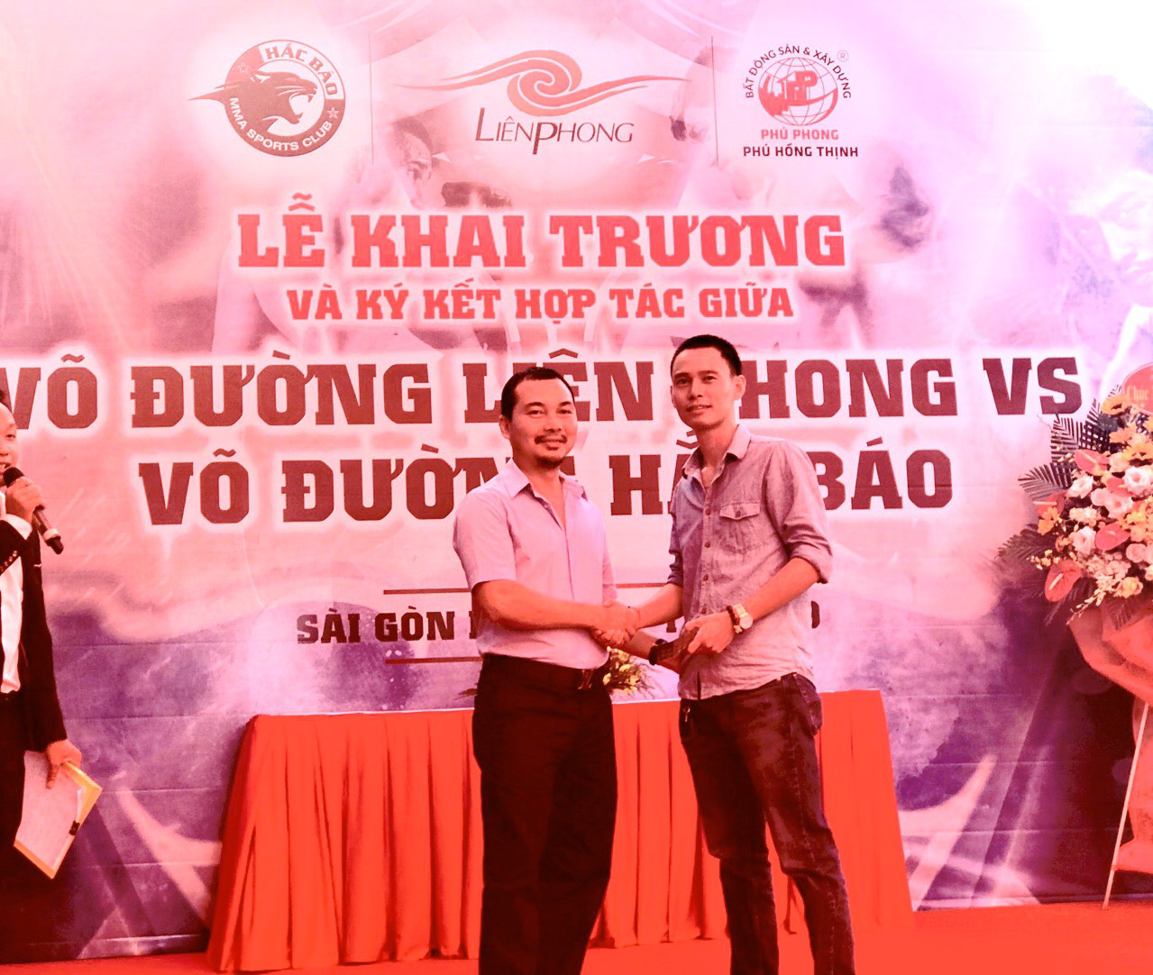 Giảm 30% học phí cho công nhân học võ - Ảnh 2.