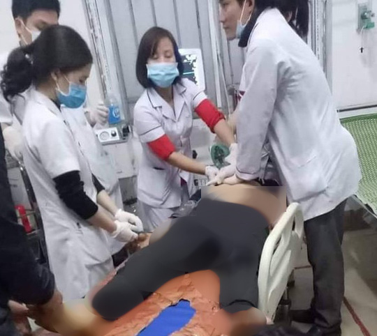 Hỗn chiến kinh hoàng giữa hai nhóm trai làng trong đêm, 2 người tử vong - Ảnh 1.