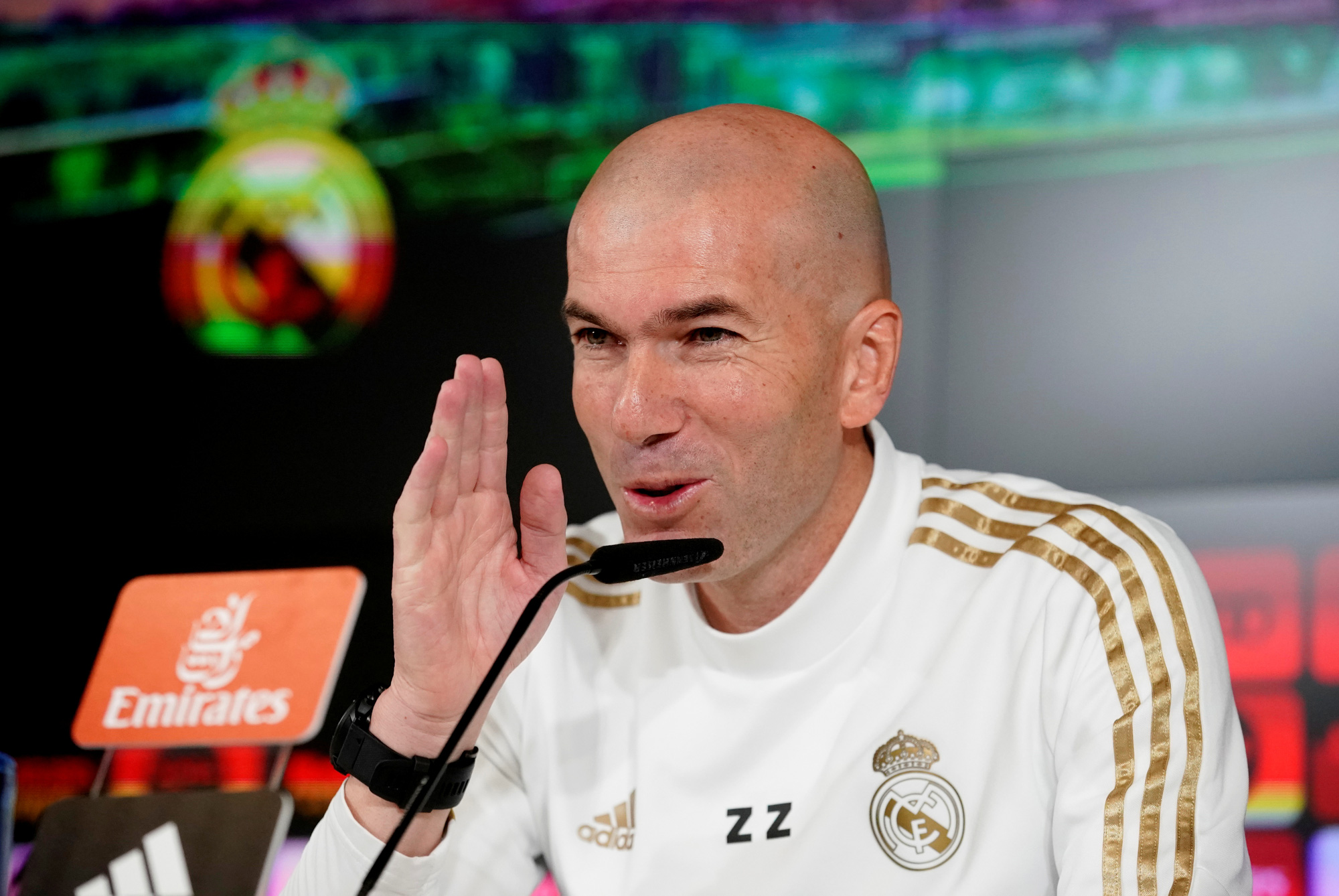 HLV Zidane: Real Madrid sẽ khóa chặt Messi