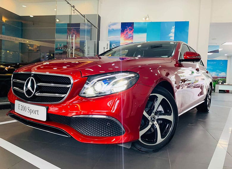 Hai tập đoàn Trung Quốc đua chiếm cổ phần công ty mẹ Mercedes