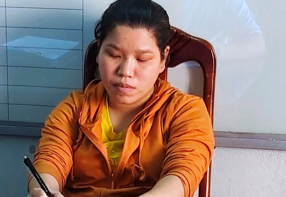 Ngỡ ngàng khi biết kẻ trộm hàng chục chỉ vàng là cô con gái