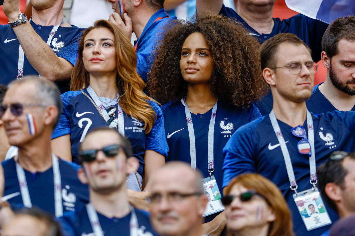Điều ít biết về người tình hoa hậu của sao trẻ Kylian Mbappe - Ảnh 1.