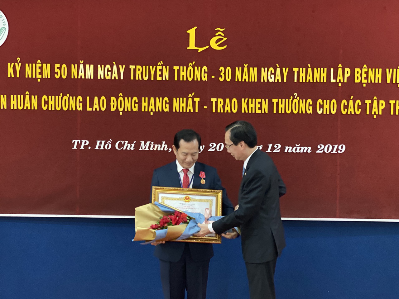 Bệnh viện Nh&acirc;n d&acirc;n 115 đạt 10 kỷ lục Việt Nam v&agrave; ch&acirc;u &Aacute; - Ảnh 1.