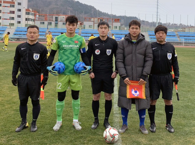 Hà Đức Chinh, Hoàng Đức giúp U23 Việt Nam ngược dòng thắng trên đất Hàn Quốc