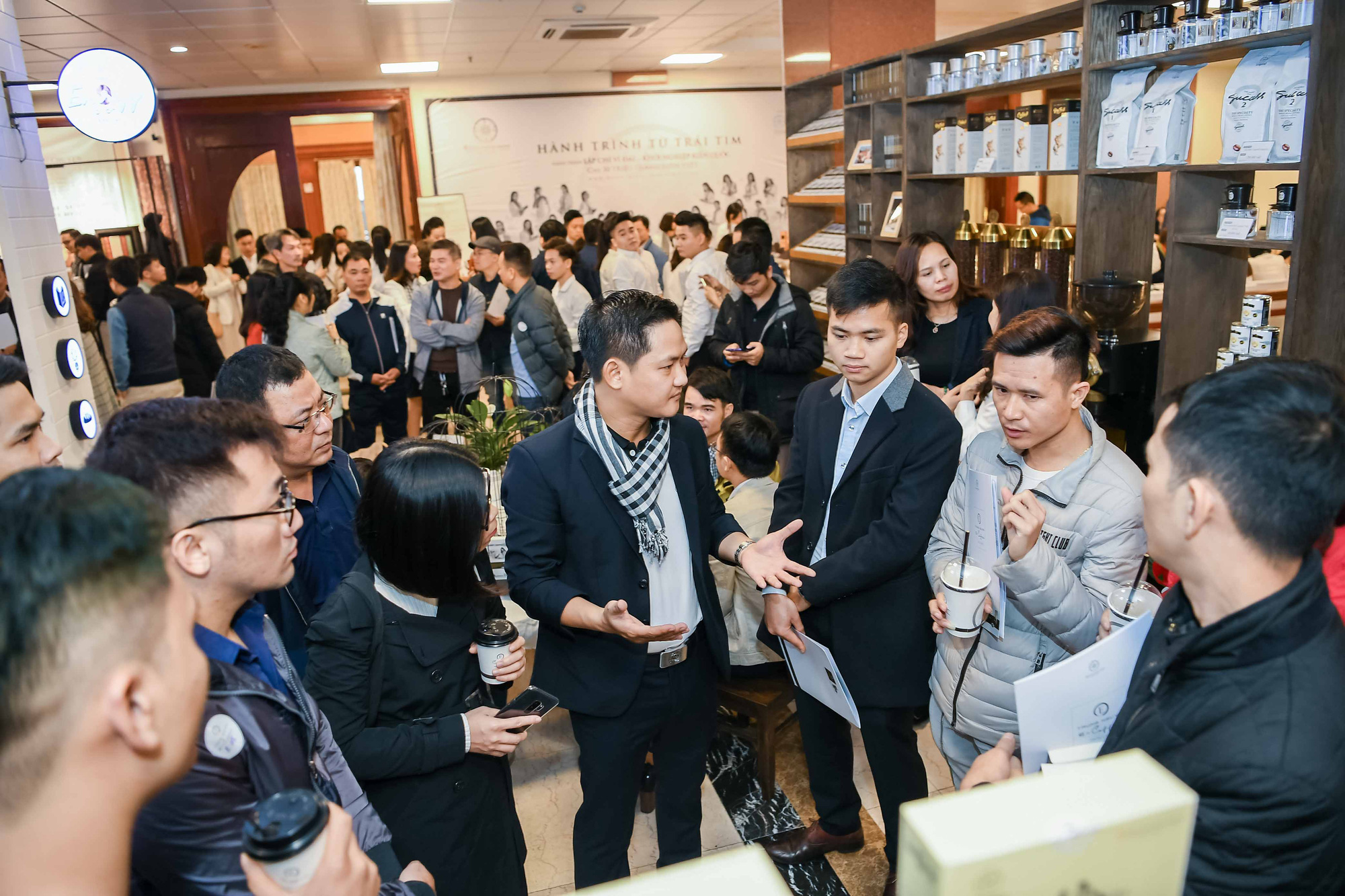 4 m2 cũng mở được quán cà phê Trung Nguyên ở Hà Nội?