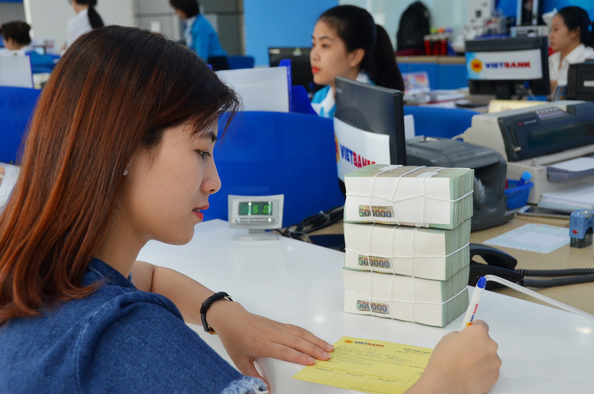 Hoạt động ngân hàng đang tốt lên