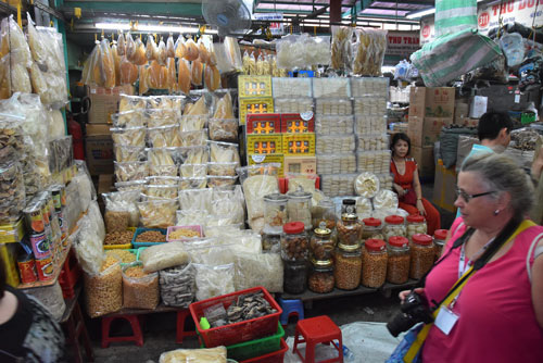 Quản hộ kinh doanh bằng luật để giảm thất thu thuế