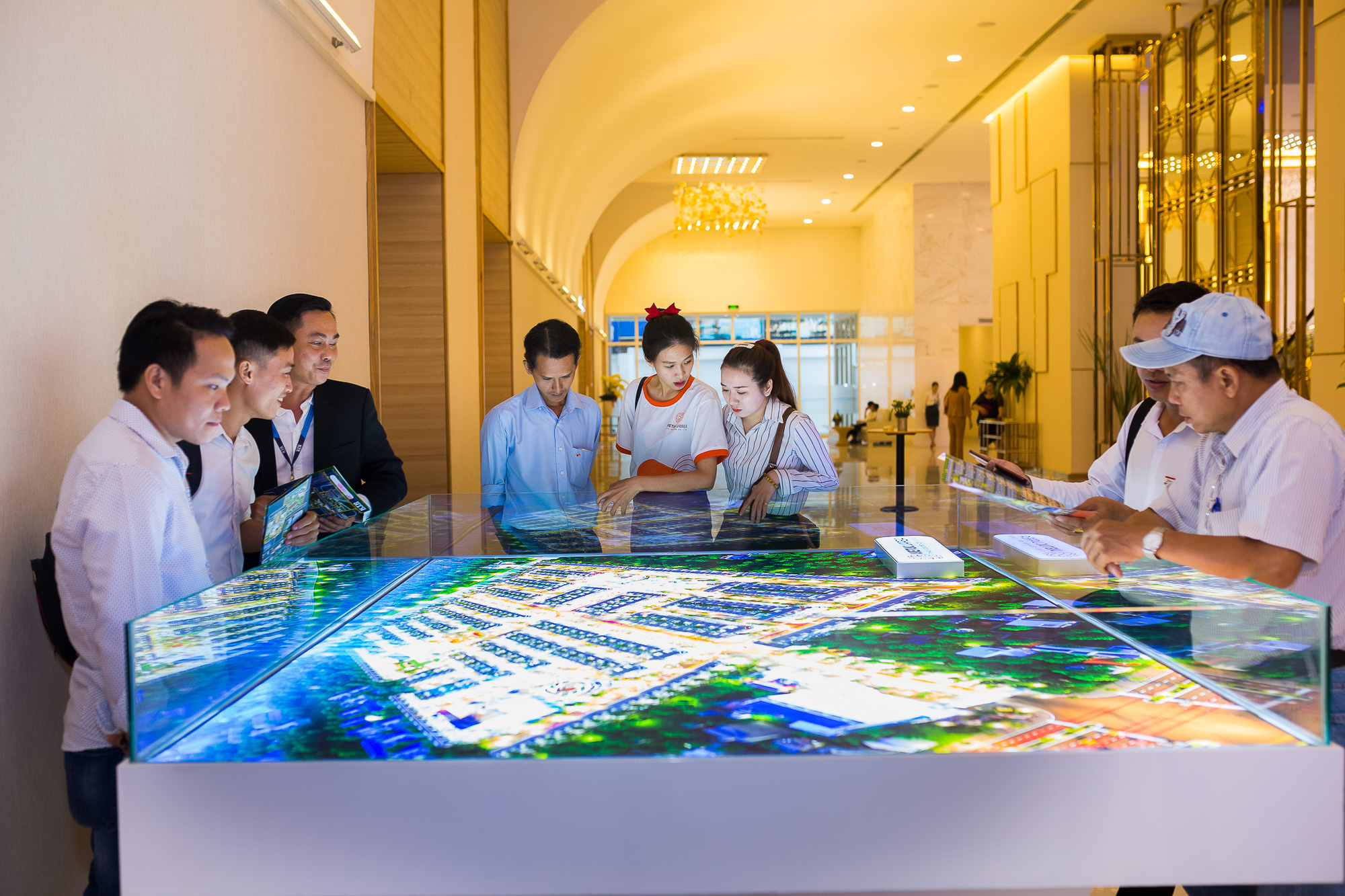 Mở bán 1.200 đất nền dự án Vietuc Varea