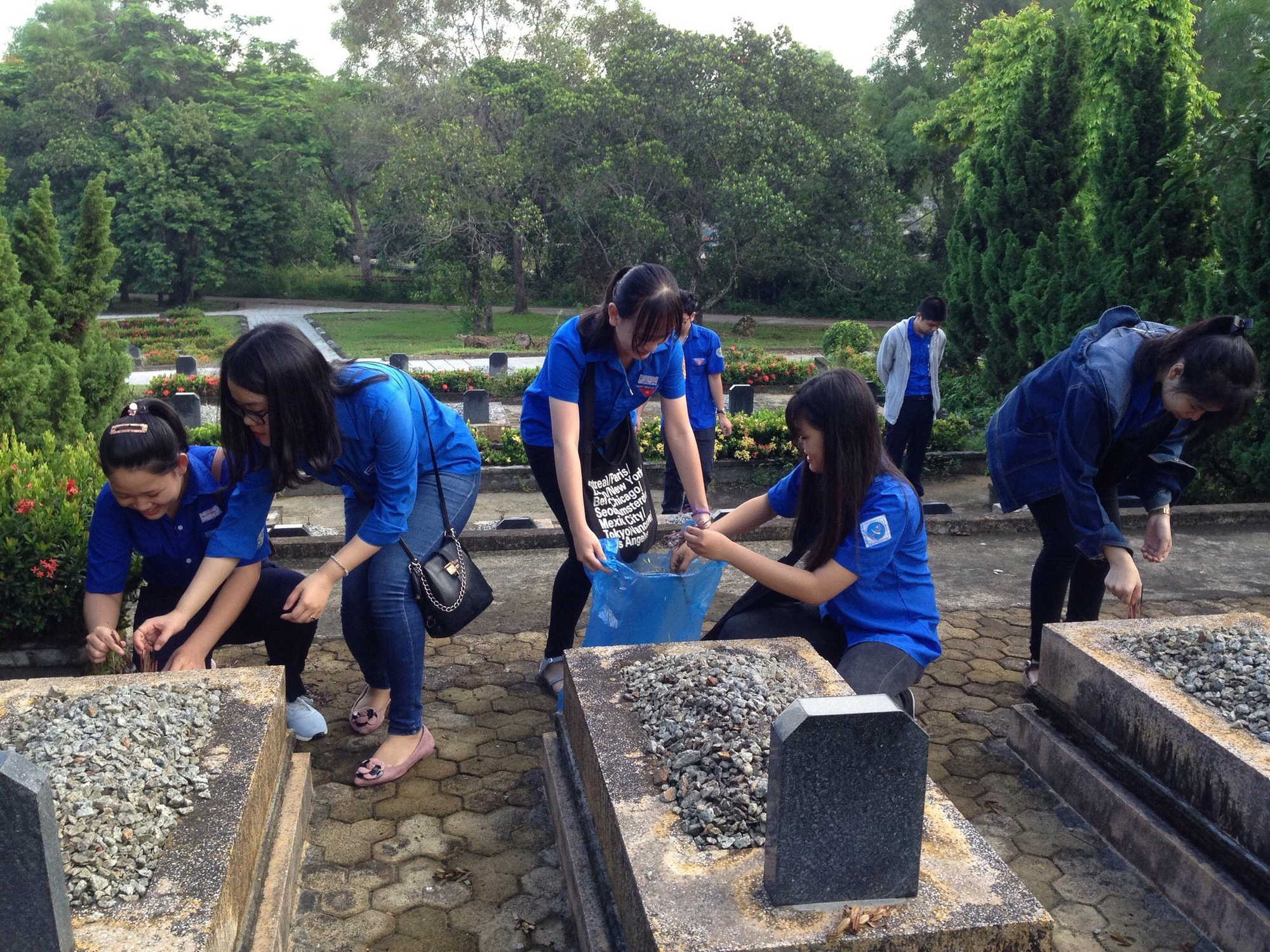 Lãnh đạo làm gương, tiếp "lửa nhiệt tình"