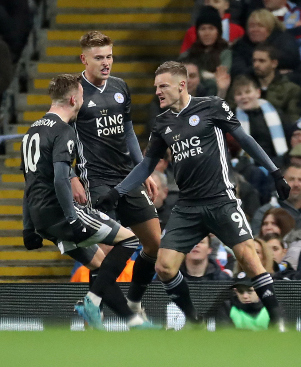 Ngược d&ograve;ng ngoạn mục, Man City b&ugrave;ng nổ hạ Leicester - Ảnh 3.