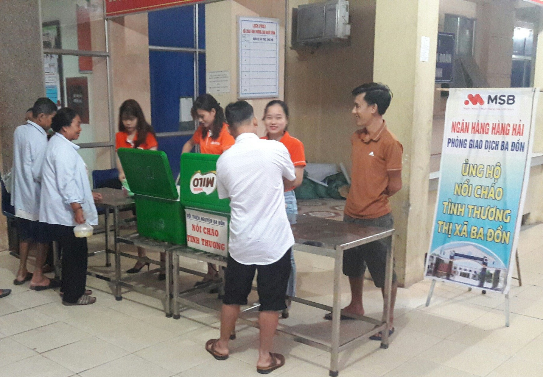 Nồi ch&aacute;o lan tỏa t&igrave;nh thương - Ảnh 2.