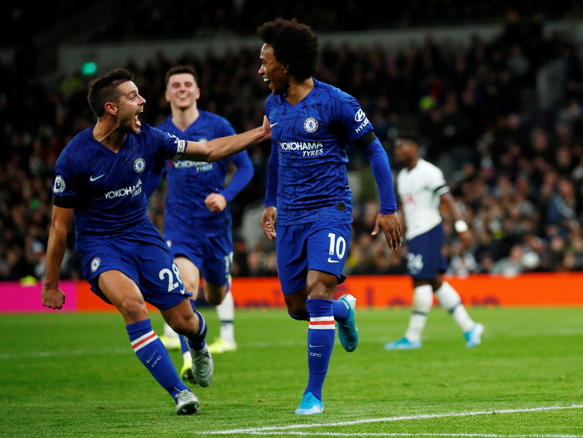 Son Heung-min bị đuổi, Tottenham gục ngã trận derby sân nhà trước Chelsea
