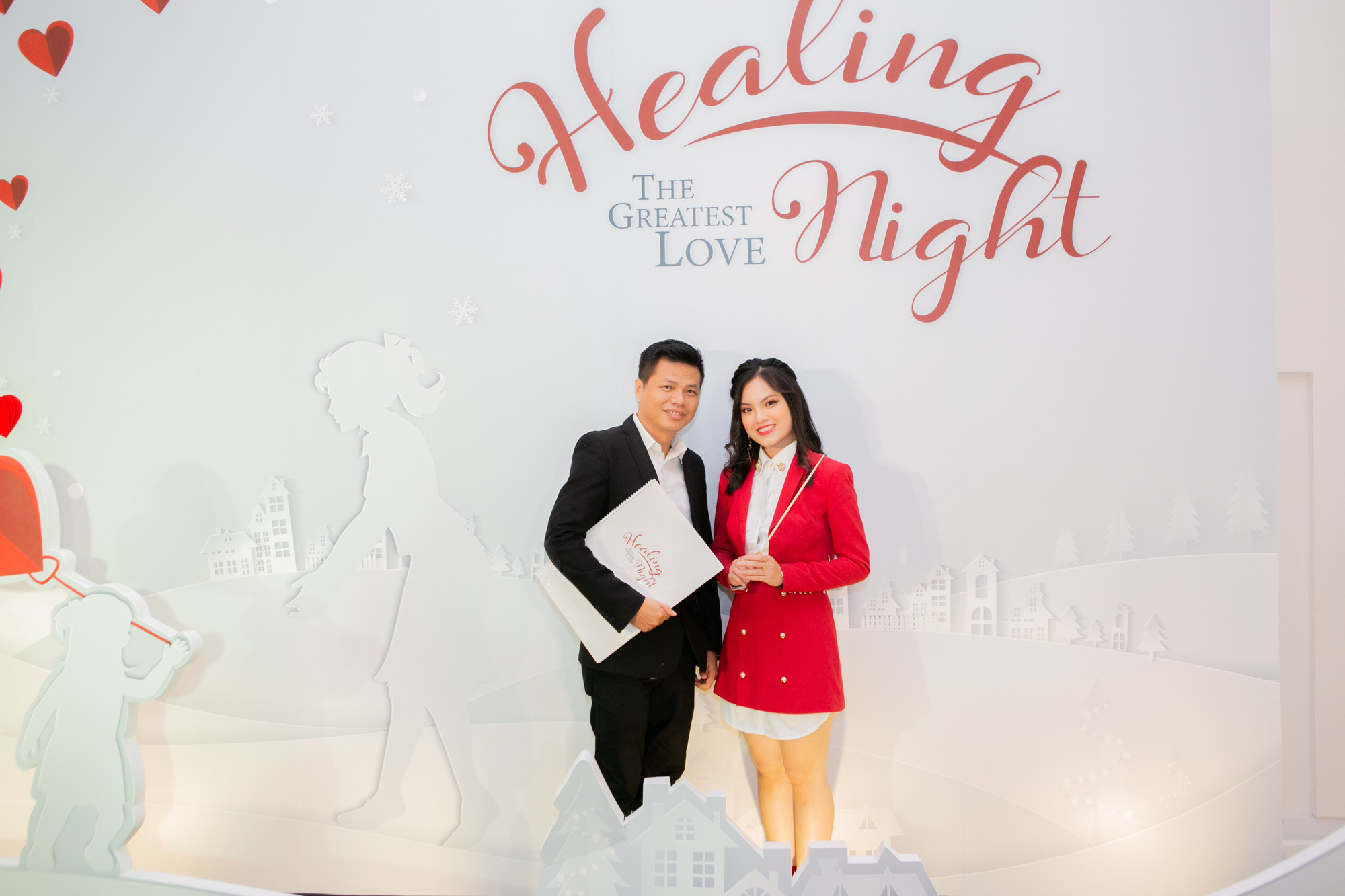 Ca sĩ Sunny Đan Ngọc ngọt ngào trong đêm nhạc “Healing Night” - Ảnh 4.