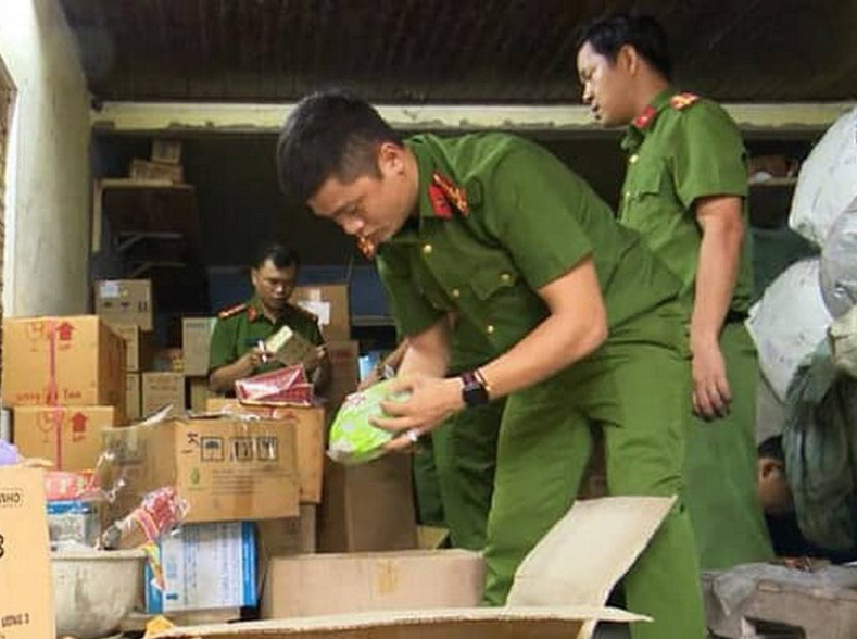 Quảng cáo thực phẩm chức năng phản cảm: Phó Thủ tướng yêu cầu xử lý