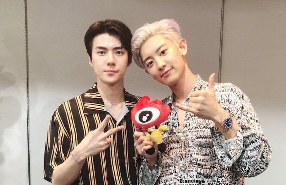 Bán tới 5 triệu đồng/vé, sao Kpop mang gì tới khiến khán giả phát cuồng?