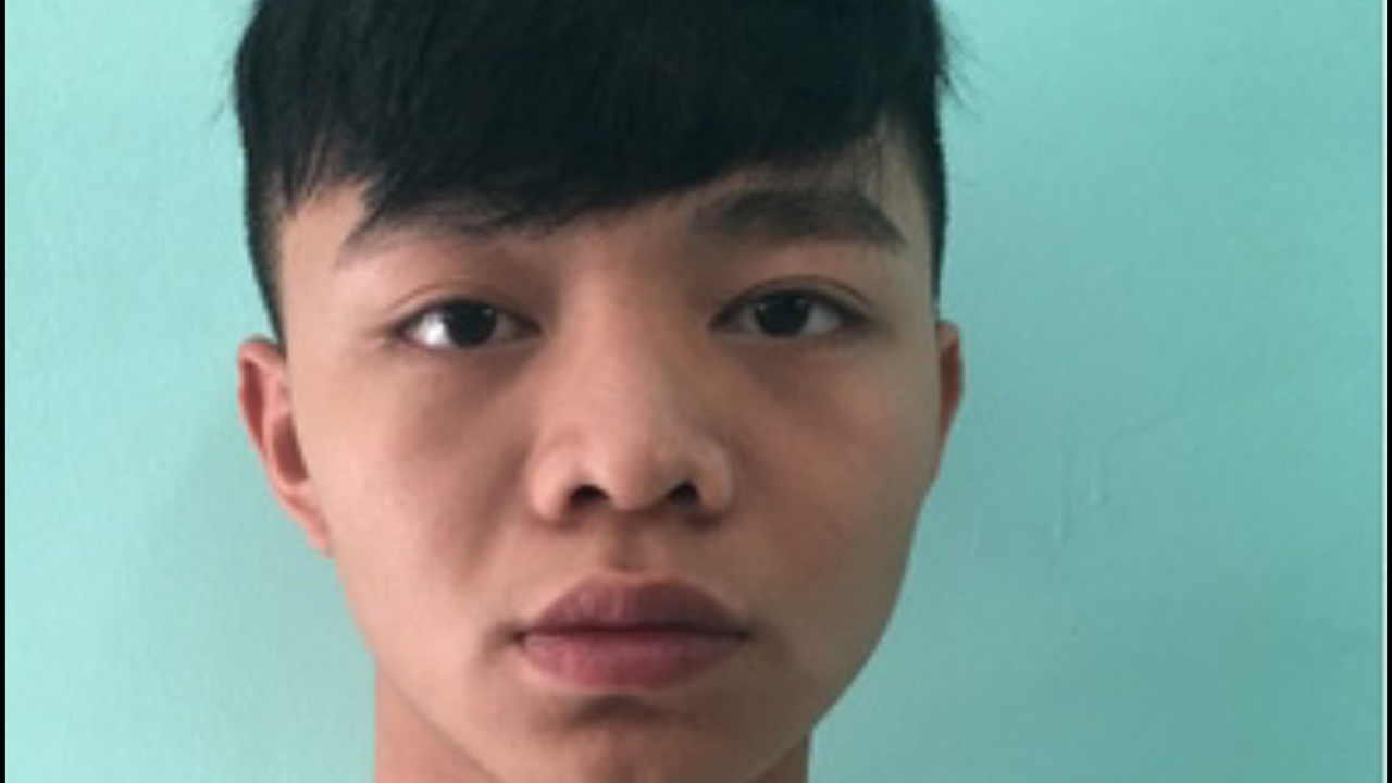 Bị chọc tức trên Facebook, người yêu mới nổ súng bắn “tình địch”