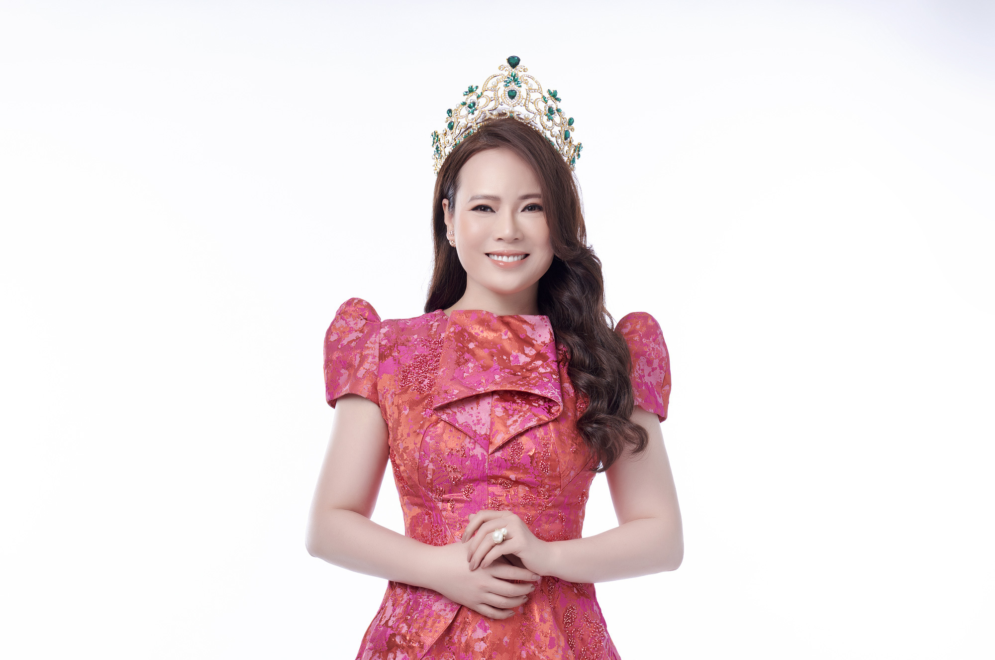 Mrs Việt Nam 2018 Trần Thị Hiền: Sự hoàn hảo khiến tôi mệt mỏi