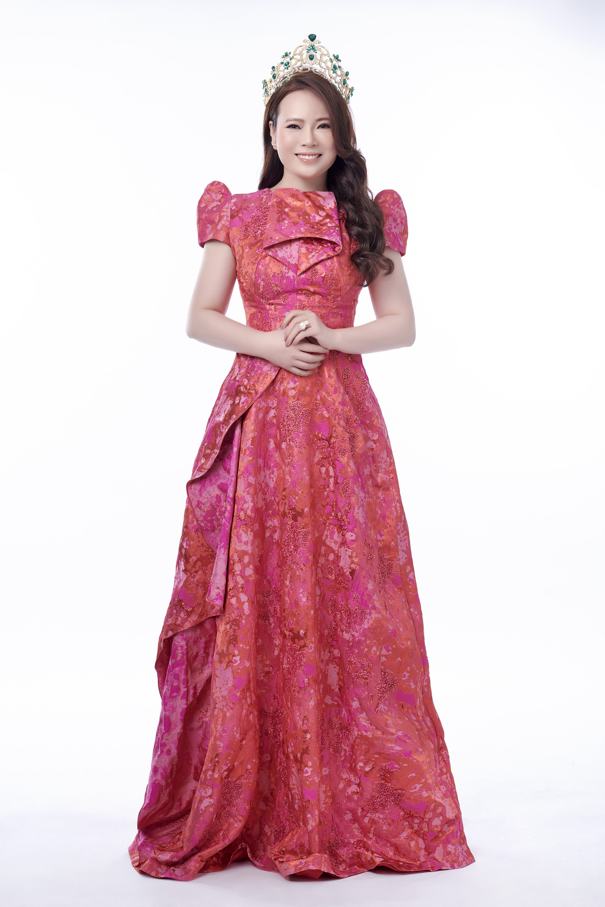 Mrs Việt Nam 2018 Trần Thị Hiền: Sự hoàn hảo khiến tôi mệt mỏi - Ảnh 1.