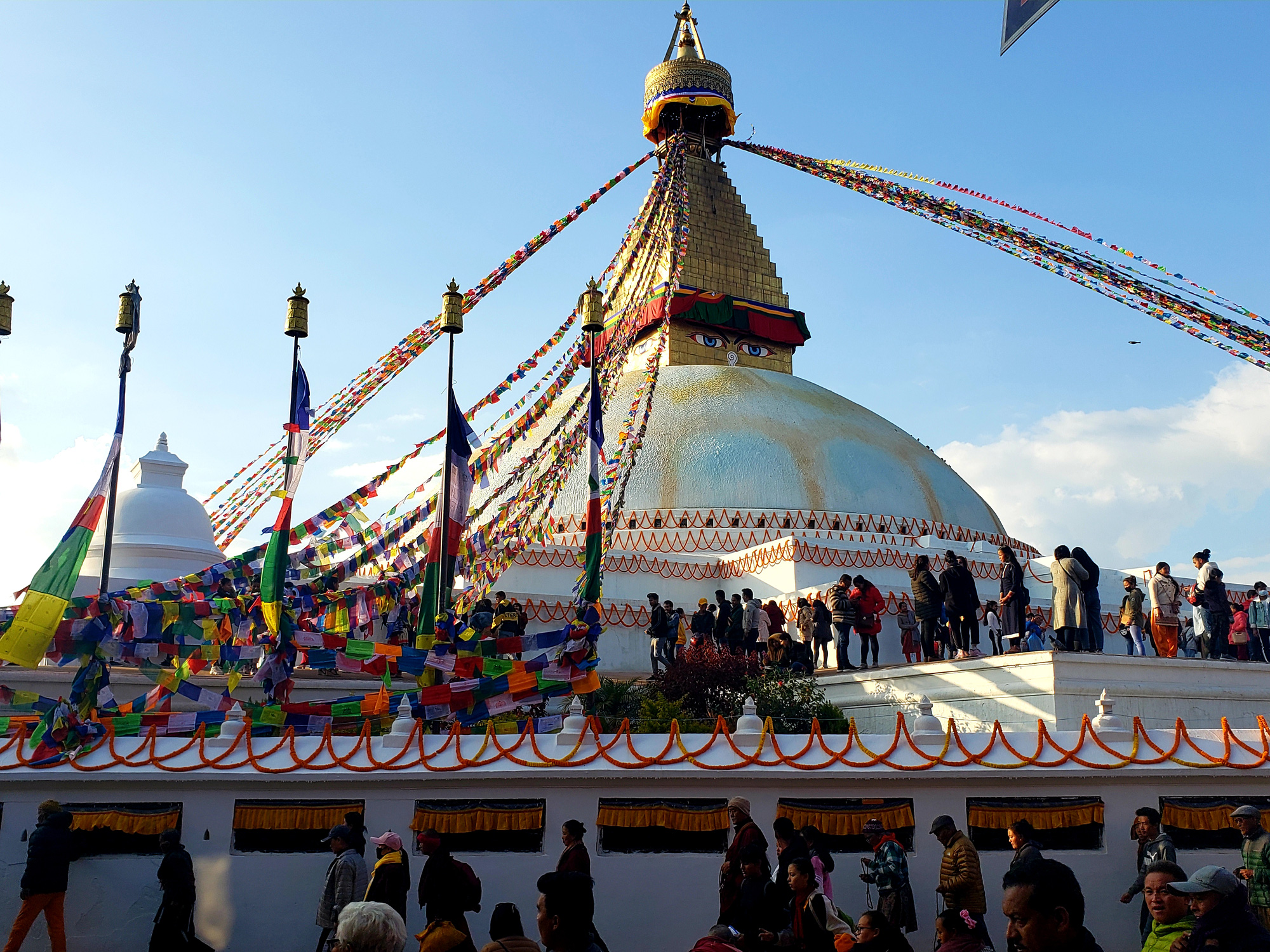 Cuộc sống b&igrave;nh lặng đến bất ngờ ở Nepal - Ảnh 1.