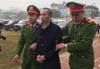 Kẻ bị cáo buộc trực tiếp sát hại nữ sinh giao gà bất ngờ "phản cung" kêu oan, nói bị ép cung