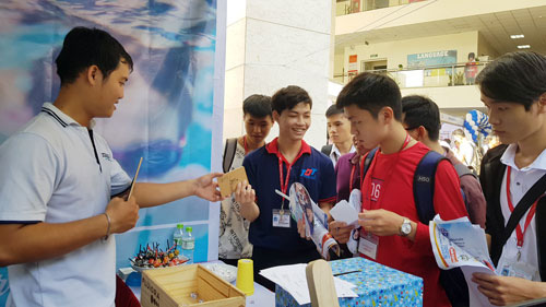 TP HCM giải quyết việc l&agrave;m cho 316.000 lao động  - Ảnh 1.