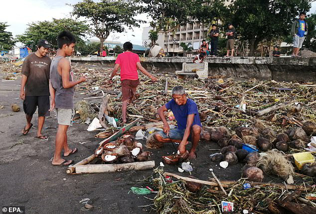 Làm 16 người chết ở Philippines, bão Phanfone hướng đến Việt Nam