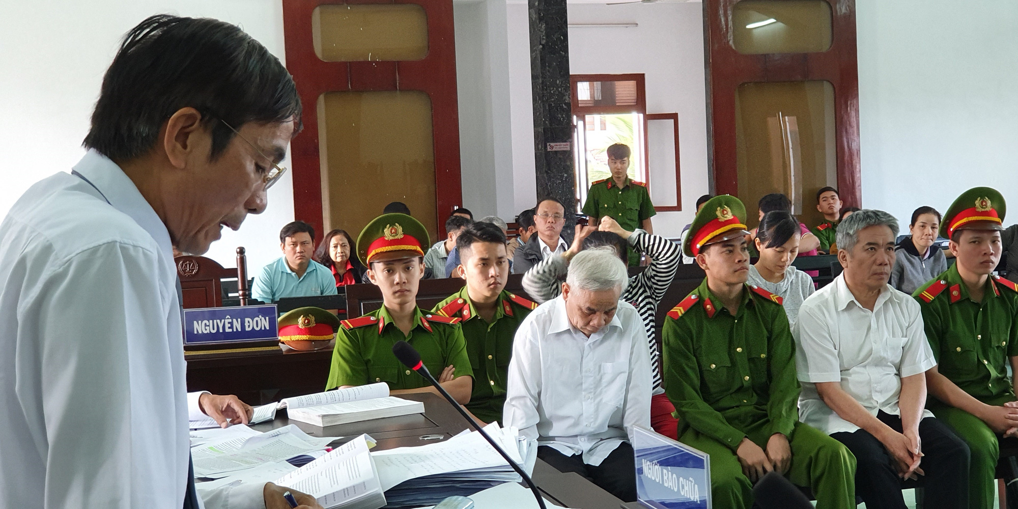 Cựu ch&aacute;nh &aacute;n Ph&uacute; Y&ecirc;n đối diện mức &aacute;n 15 năm 6 th&aacute;ng - 16 năm t&ugrave; về tội tham &ocirc; - Ảnh 3.