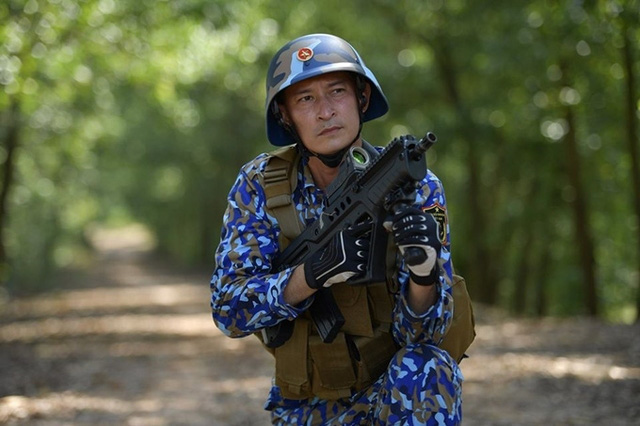 Diễn vi&ecirc;n Huy Kh&aacute;nh: B&acirc;y giờ, t&ocirc;i l&agrave; đ&agrave;n &ocirc;ng ngoan đ&uacute;ng nghĩa - Ảnh 1.