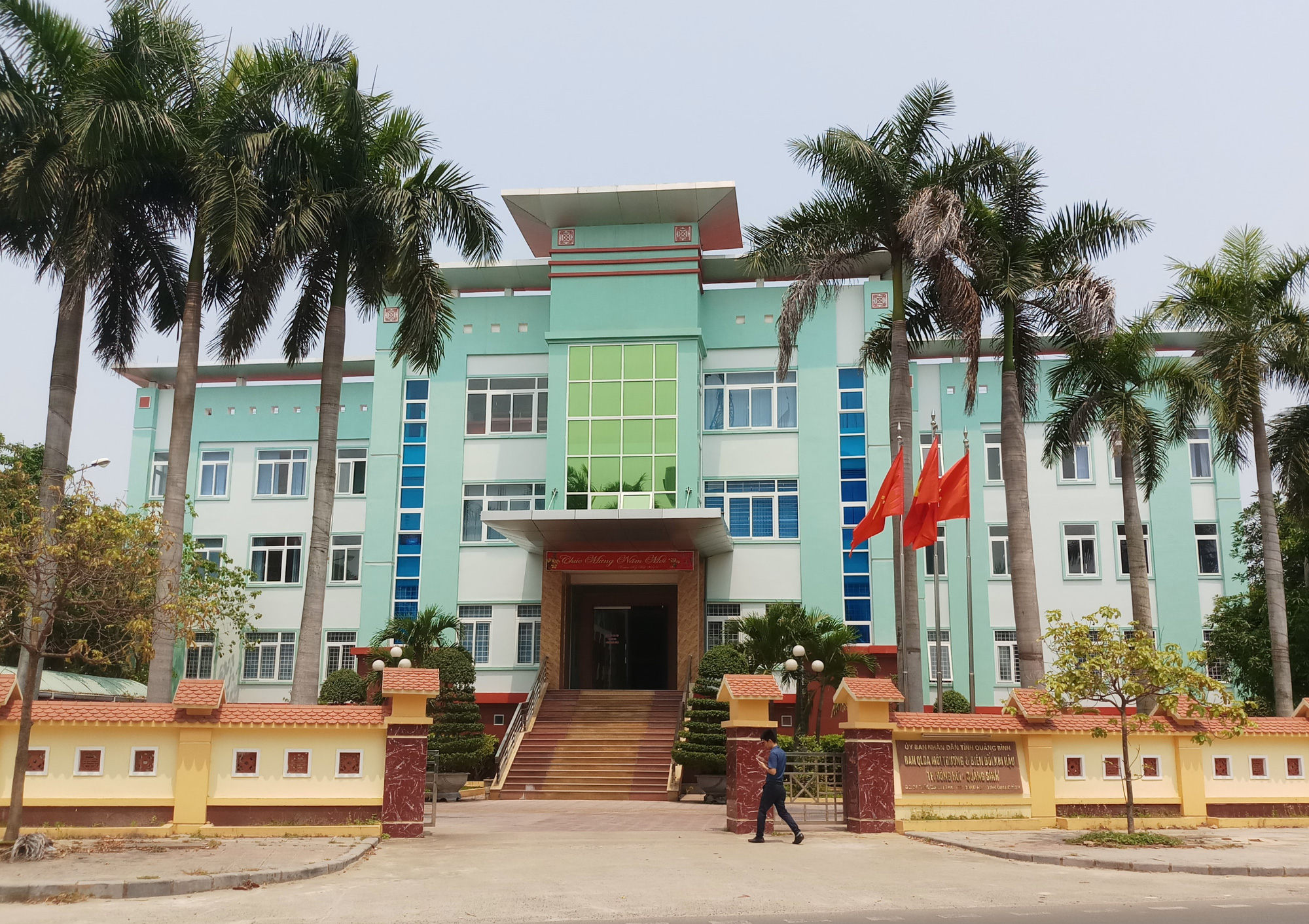 Phó giám đốc “làm ngơ” để doanh nghiệp giả hồ sơ chiếm đoạt tiền dự án