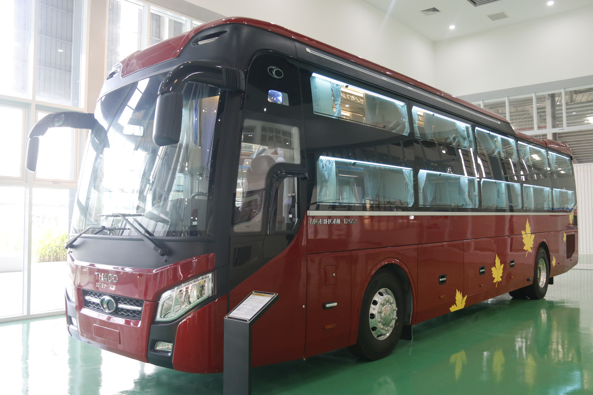 THACO xuất l&ocirc; h&agrave;ng xe bus thương hiệu Việt đầu ti&ecirc;n sang Philippines - Ảnh 4.