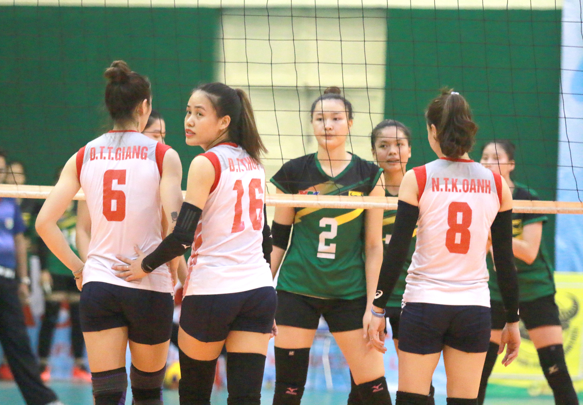 Giải Vô địch bóng chuyền quốc gia 2019: Bất ngờ Kinh Bắc Bắc Ninh và VLXD Bình Dương - Ảnh 1.