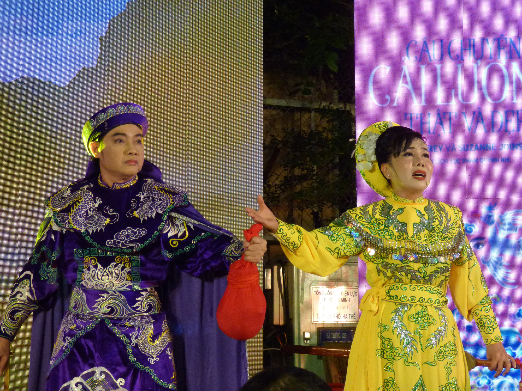 Cải lương không chỉ ở "thánh đường" nhà hát